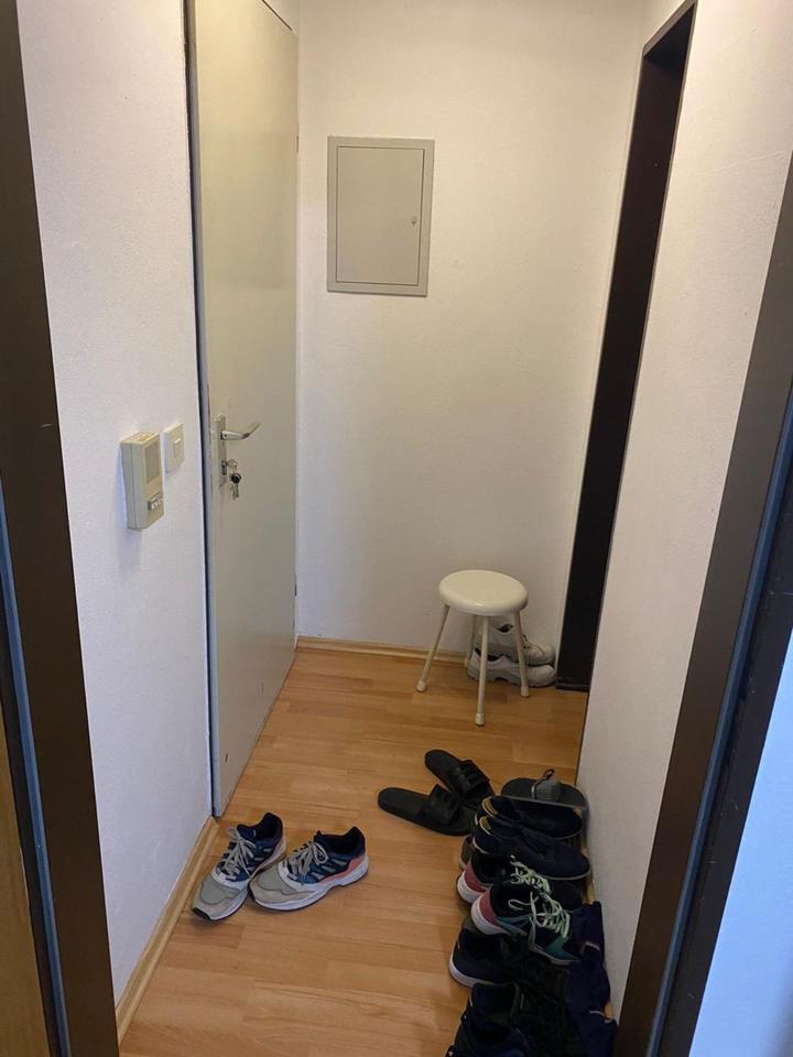 Ein Studio-Apartment ist für die Miete zur Verfügung