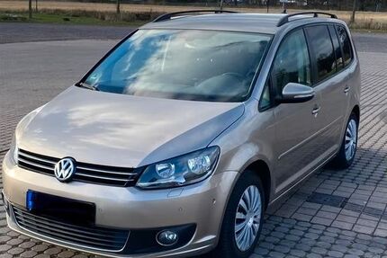 VW Touran 234.800 km 7.700 &euro; porta westfalica 32457
