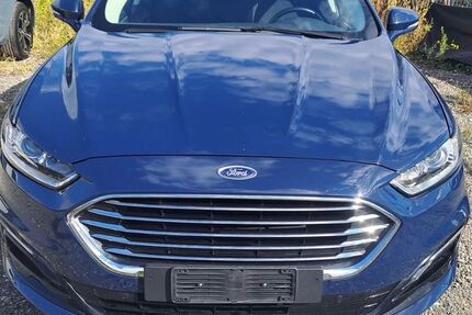 Ford Mondeo 181.800 km 7.999 &euro; Wildau 15745