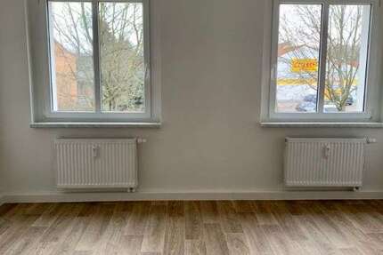Wohnung Dessau-Roßlau Roßlau - 3 Zimmer, 55 m&sup2;, 470&euro; | Angebot:27733478