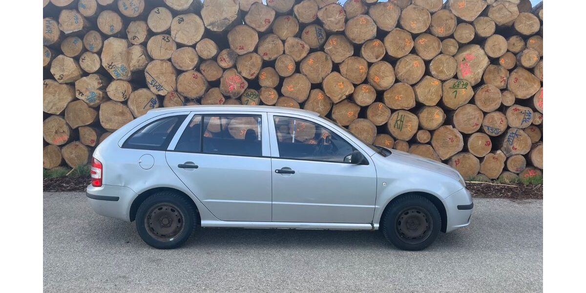 Skoda Fabia 293.000 km 1.500 &euro; Osterzell 87662