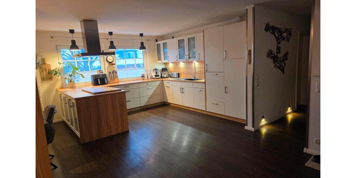 Maisonettenwohnung Fredenbeck - 7 Zimmer, 200 m&sup2;, 2.100&euro; | Angebot:25181153