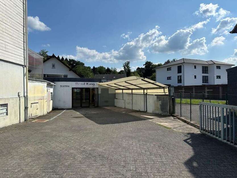 Einzelhandel in Eitorf 900 € 80 m²