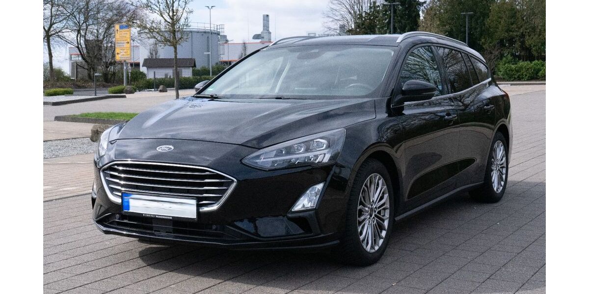 Ford Focus 49.052 km 18.490 &euro; Bad Honnef 53604