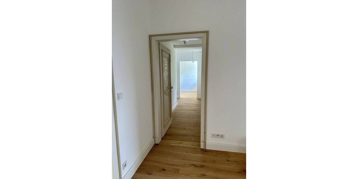 Etagenwohnung Bad Homburg Kirdorf - 5 Zimmer, 140 m&sup2;, 2.600&euro; | Angebot:26838205