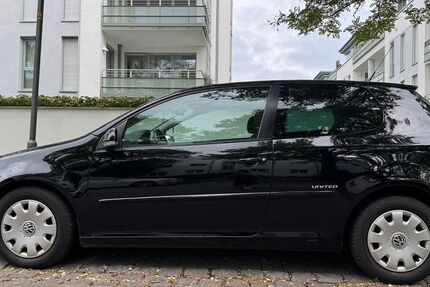 VW Golf 207.200 km 1.199 € Regensburg 93049