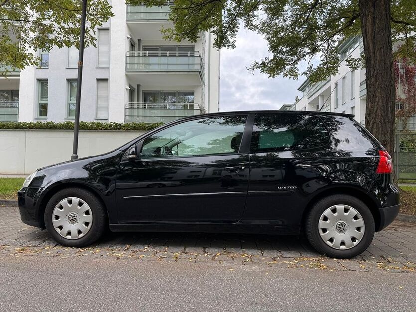 VW Golf 207.200 km 1.199 € Regensburg 93049