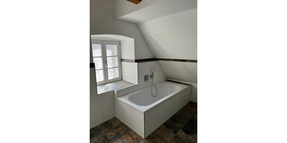 Reihenhaus Pirna - 5 Zimmer, 195 m&sup2;, 2.340&euro; | Angebot:25372343