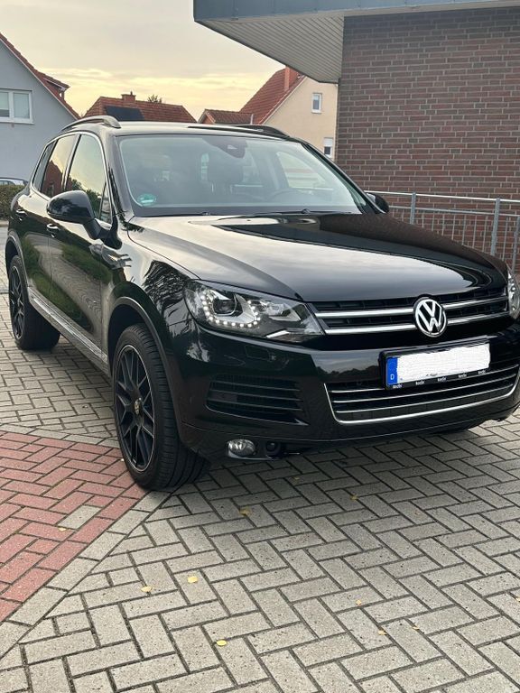VW Touareg 257.800 km 12.500 € Riede 27339