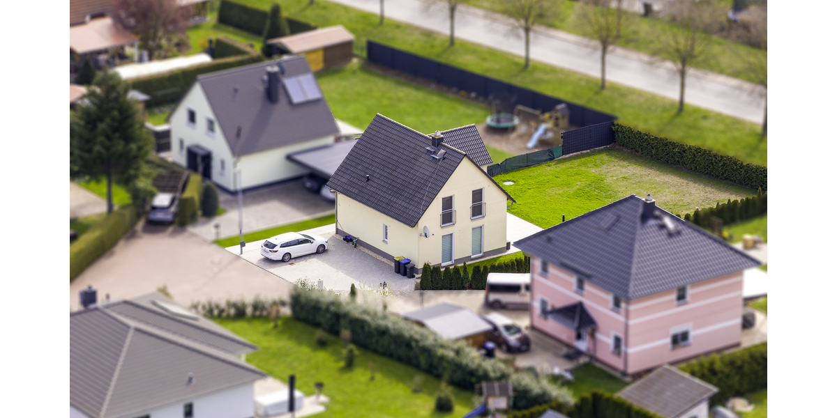 Einziehen & wohlfühlen: neuwertiges EFH mit Erdwärmeheizung, Terrasse und ca. 118 m² Wohnfläche in Top-Zustand in Caaschwitz! - Einfamilienhaus Caaschwitz | Angebot:26429689