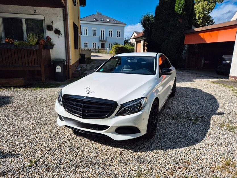 Mercedes-Benz C 200 187.000 km 22.000 € Wang 85368