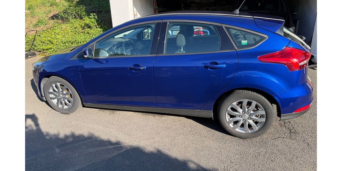 Ford Focus 158.828 km 8.500 &euro; Mespelbrunn 63875