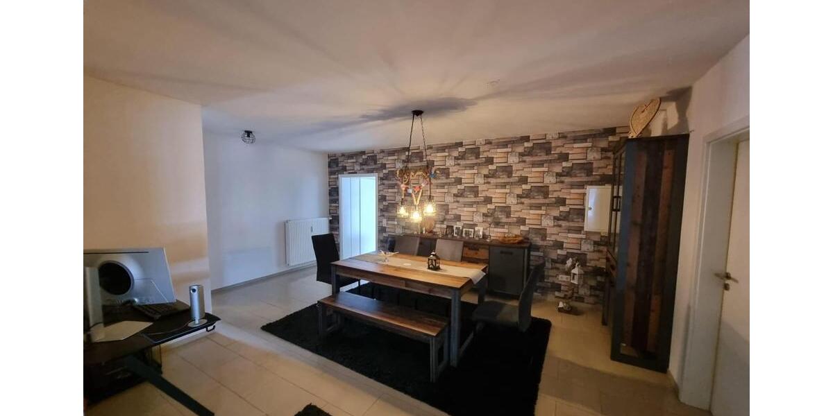 Familienfreundliches, geräumiges 4-Zimmer-Einfamilienhaus mit moderner Ausstattung in ruhiger Lage 4 zimmer