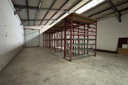 Halle in Kropp 960 € 196 m²