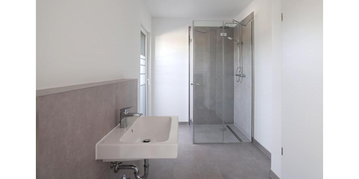 Einfamilienhaus Solingen Höhscheid - 3 Zimmer, 120 m&sup2;, 2.000&euro; | Angebot:25368351