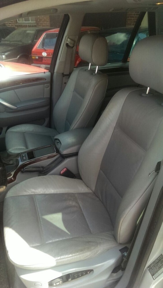 BMW X5 180.000 km 4.499 € Bad Sassendorf 59505