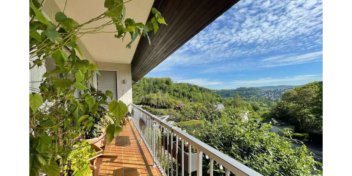 Etagenwohnung Arnsberg Obereimer - 7 Zimmer, 317 m&sup2;, 495.000&euro; | Angebot:25440580
