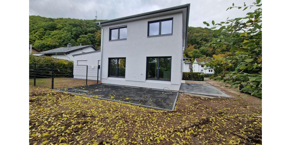 Einfamilienhaus Schleiden - 5 Zimmer, 150 m&sup2;, 1.550&euro; | Angebot:26489523