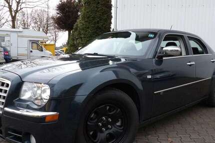 Chrysler 300C 73.980 km 17.490 &euro; Garrel 49681