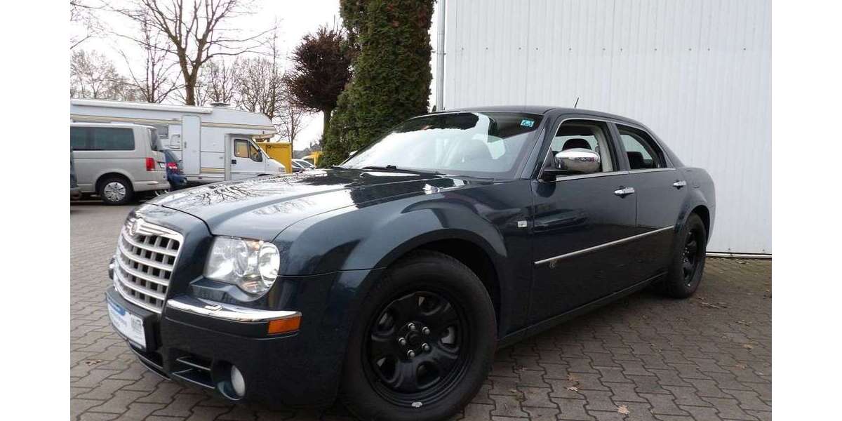 Chrysler 300C 73.980 km 17.490 &euro; Garrel 49681