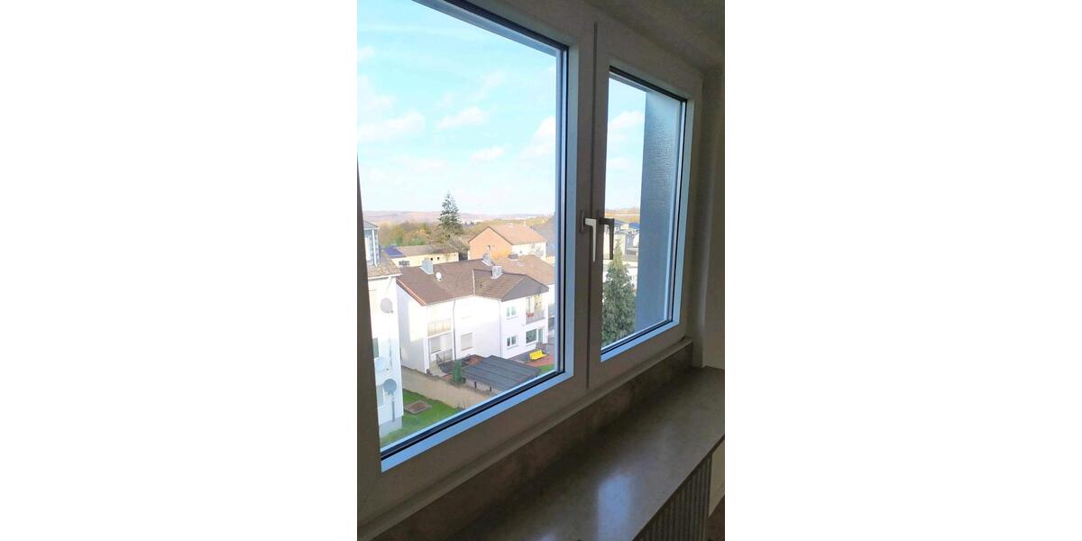 Dachgeschoßwohnung Stolberg (Rheinland) - 3 Zimmer, 65 m&sup2;, 159.000&euro; | Angebot:24976847