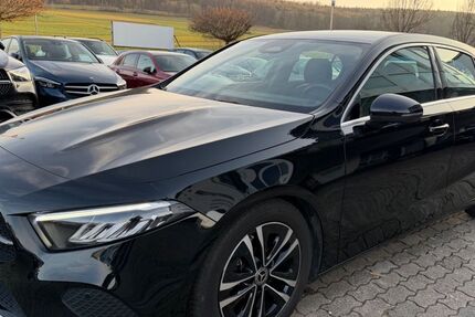 Mercedes-Benz A 180 43.000 km 24.950 &euro; Simmozheim/Stuttgart 75397