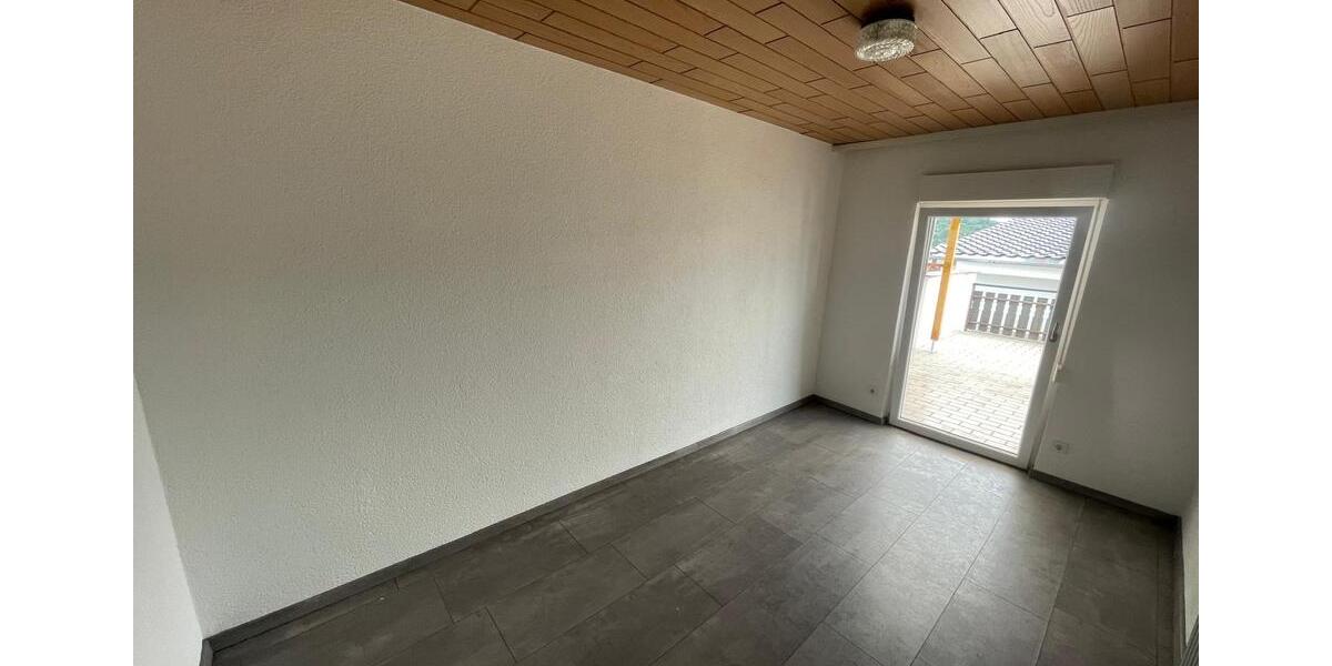 Etagenwohnung Roßdorf - 3 Zimmer, 71 m&sup2;, 1.187&euro; | Angebot:26663204
