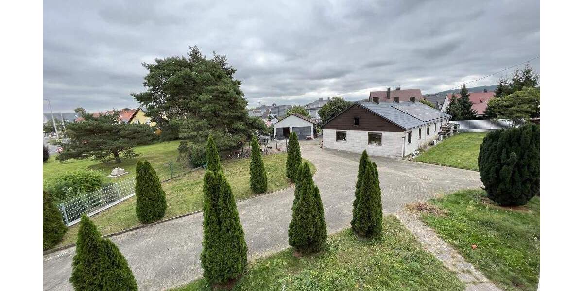 Ideale Lage & Entwicklungspotenzial: Grundstück mit Altbestand in Möhrendorf zu verkaufen! zimmer