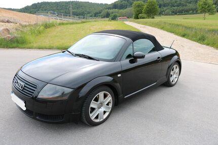 Audi TT 325.000 km 10.000 € Rietheim-Weilheim 78604