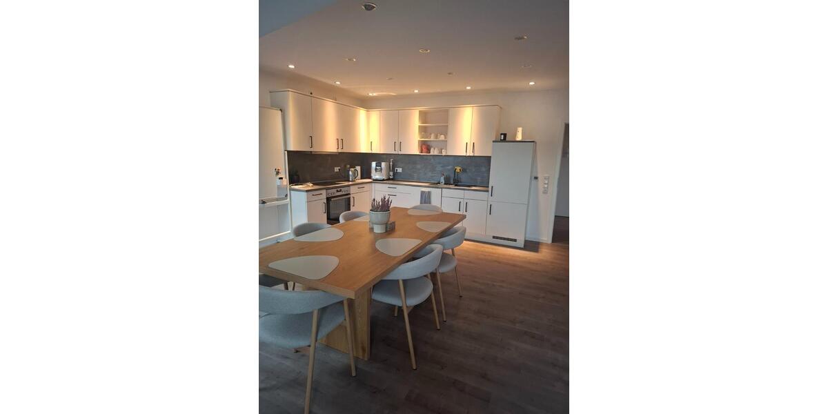 Etagenwohnung Zetel - 3 Zimmer, 73 m&sup2;, 850&euro; | Angebot:26002102