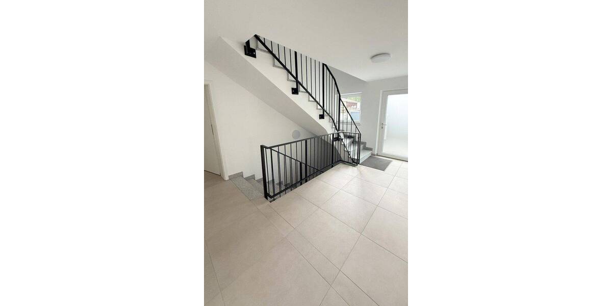 Etagenwohnung Schwandorf - 3 Zimmer, 72 m&sup2;, 864&euro; | Angebot:26871435