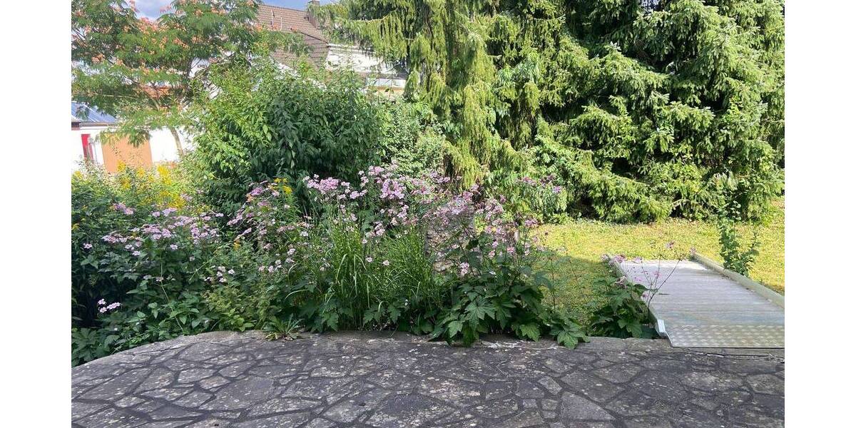 Einfamilienhaus Eggolsheim Bammersdorf - 7 Zimmer, 155 m&sup2;, 525.000&euro; | Angebot:23952576