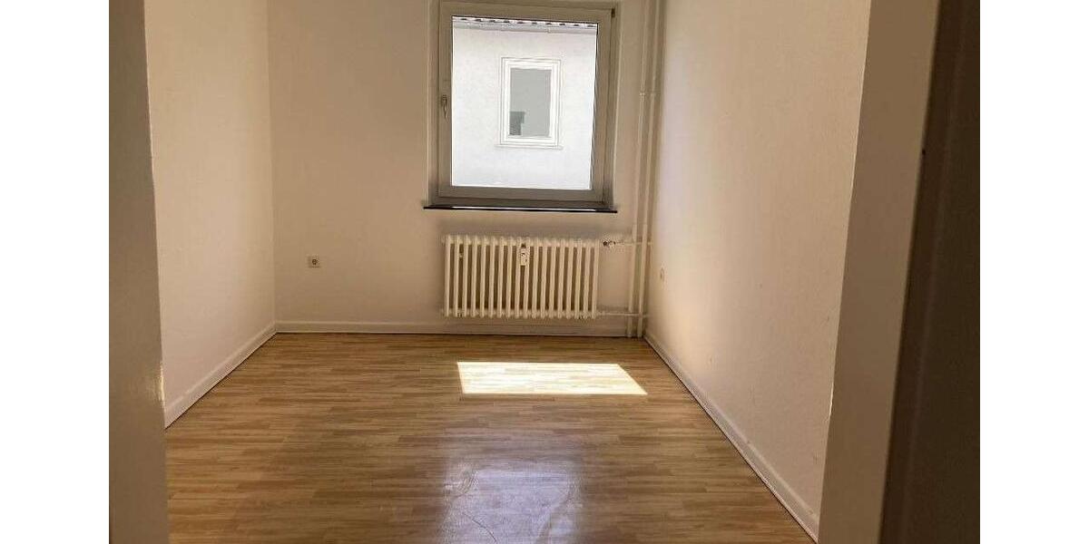 Etagenwohnung Kassel Fasanenhof - 4 Zimmer, 94 m&sup2;, 700&euro; | Angebot:26632896