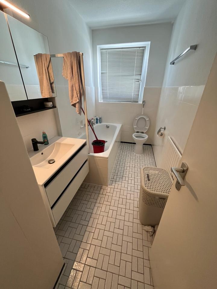 3-Zimmer-Wohnung mit 4. Zimmer im DG, 2 Balkone & Garage