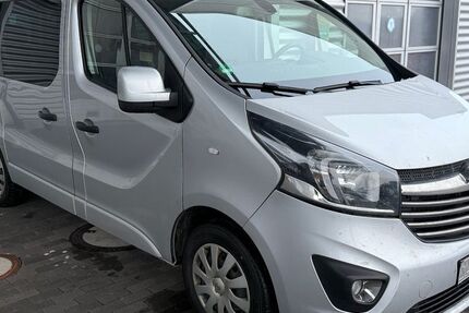 Opel Vivaro 143.800 km 12.900 &euro; Bad Liebenstein 36448