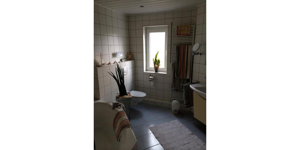 Doppelhaushälfte Stadthagen - 4 Zimmer, 144 m&sup2;, 1.300&euro; | Angebot:25307927