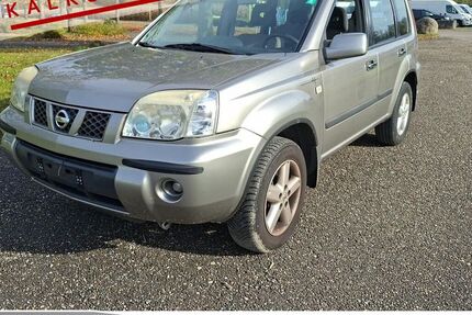 Nissan X-Trail 166.303 km 2.985 &euro; Achern 77855