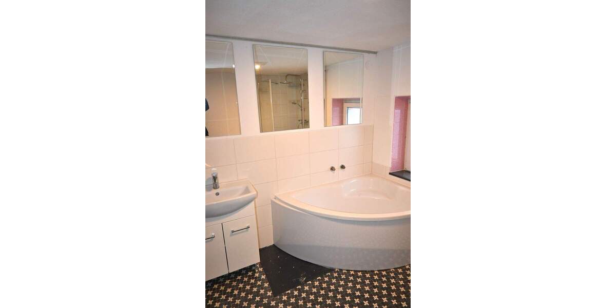 Einfamilienhaus Zell (Mosel) Merl - 9 Zimmer, 180 m&sup2;, 139.900&euro; | Angebot:25877205