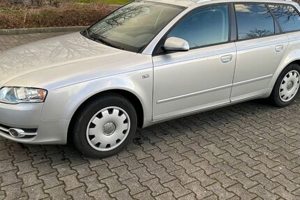 Audi A4 271.000 km 2.990 &euro; Oranienburg 16515