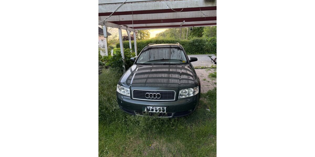 Audi A4 273.000 km 1.499 &euro; Warwerort 25761