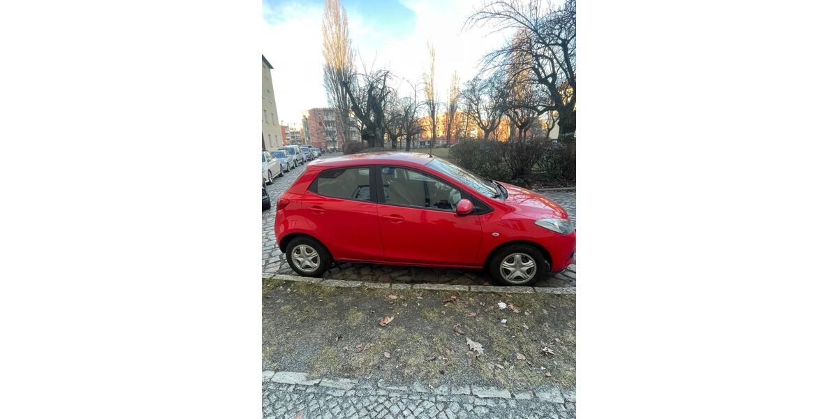 Mazda 2 166.200 km 2.990 &euro; Berlin 12101