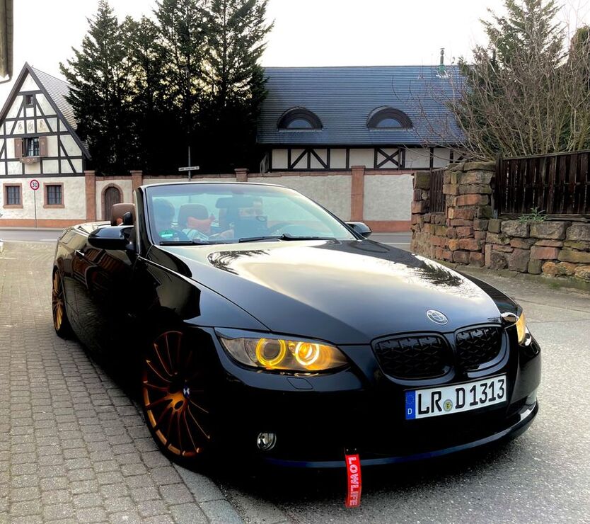 320