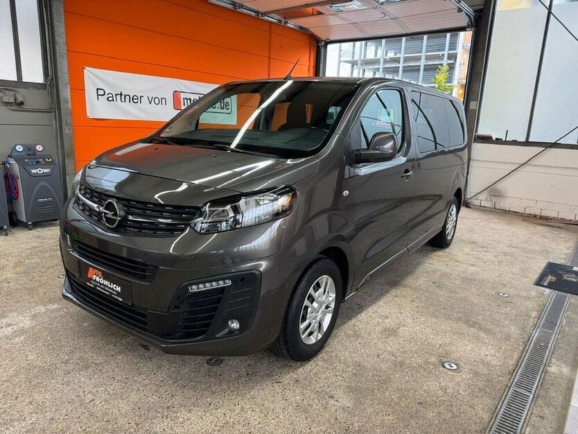 Zafira Life