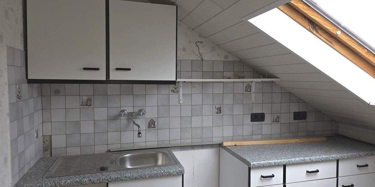 *Charmantes Reihenmittelhaus mit Potenzial in begehrter Lage von Elsen* 4 zimmer