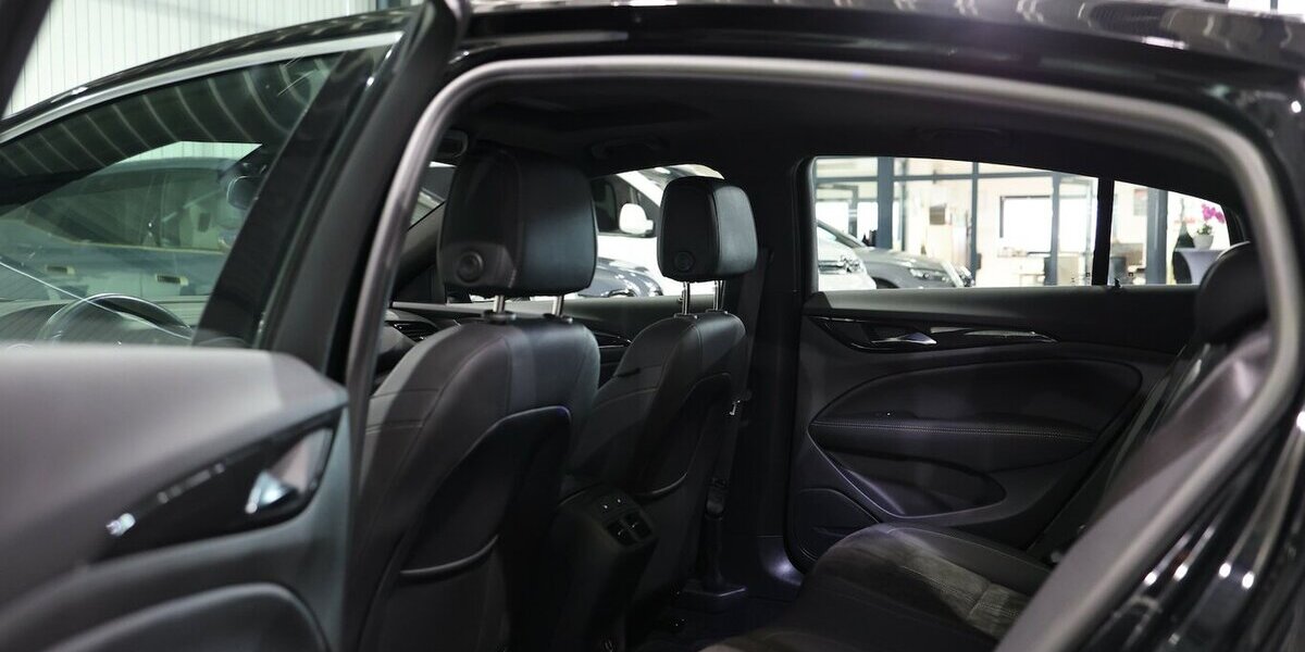 Opel Insignia LIMO 2.0 D BUSINESS GRAND SPORT GS-LINE 68.000 km 21.991 &euro; Hamm 59077