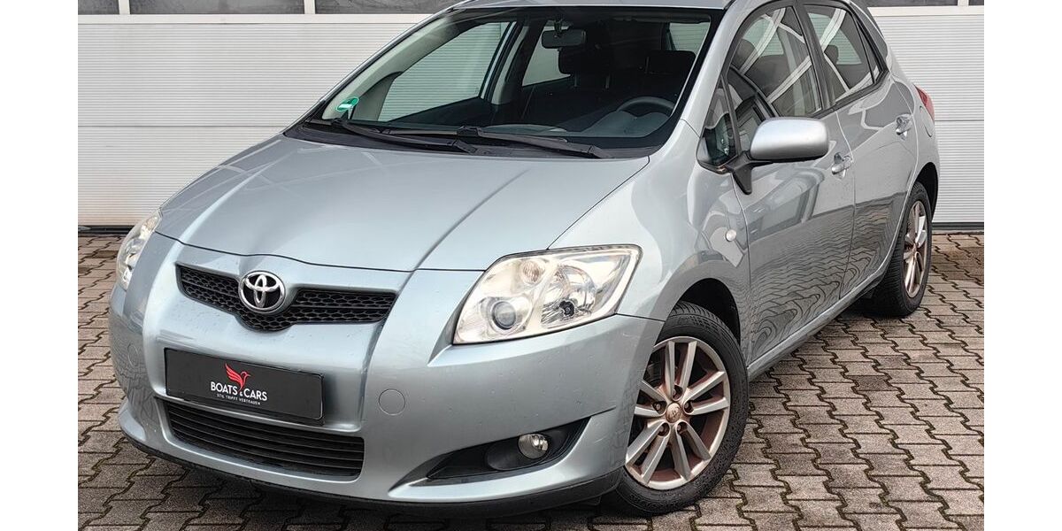 Toyota Auris 173.500 km 6.990 &euro; Baden-Württemberg - Leingarten 74211