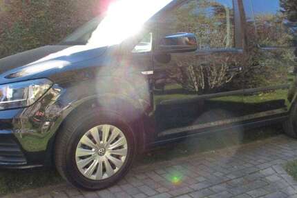 VW Caddy 129.999 km 17.999 € Berlin 13053