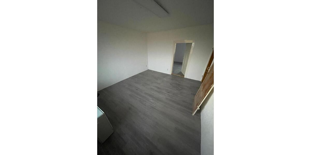 Einfamilienhaus Einbeck - 11 Zimmer, 280 m&sup2;, 1.500&euro; | Angebot:26385960