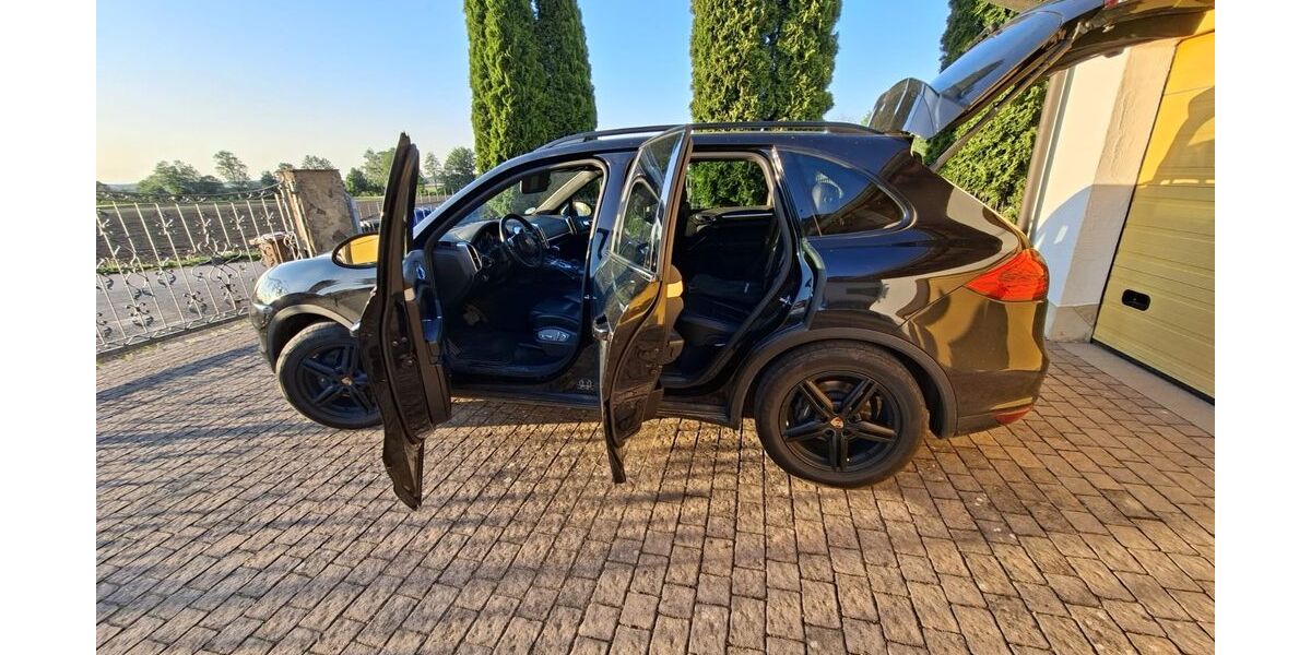 Porsche Cayenne 225.000 km 19.900 &euro; Gundelfingen 89423