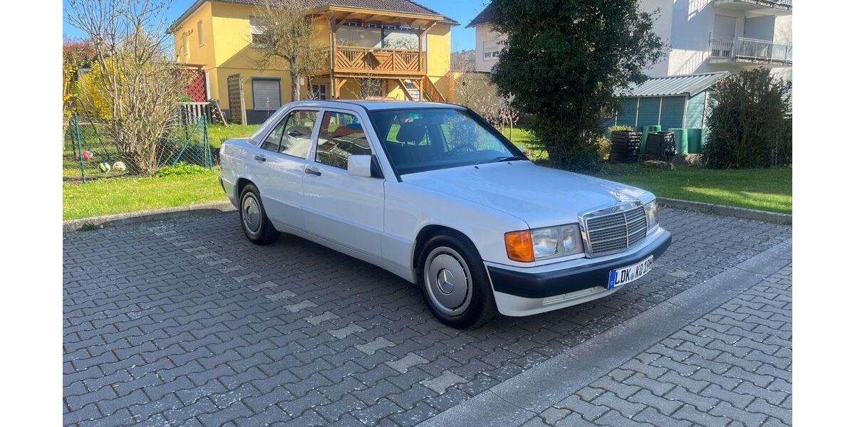 Mercedes-Benz 190 65.500 km 11.800 &euro; Herborn 35745